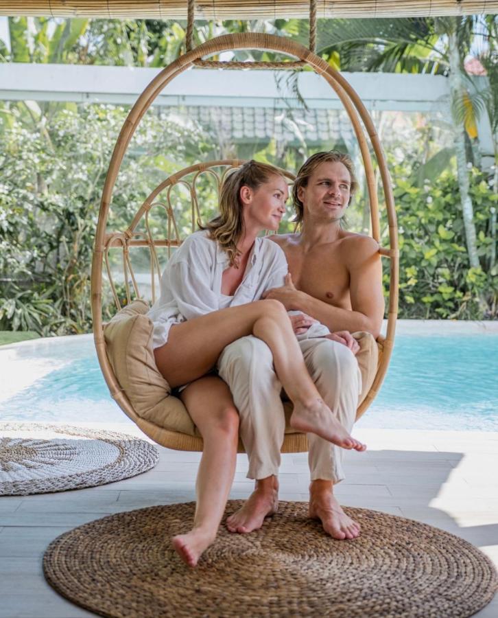 Cocowhite Villa Seminyak Exterior foto