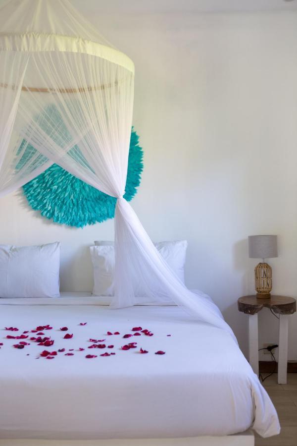 Cocowhite Villa Seminyak Exterior foto